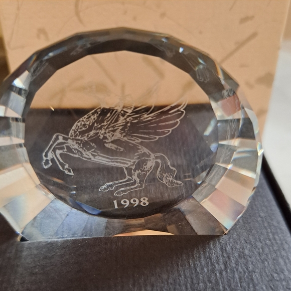 Swarovski crystal 1998 Pegasus paperweig… - Picture 2 of 5